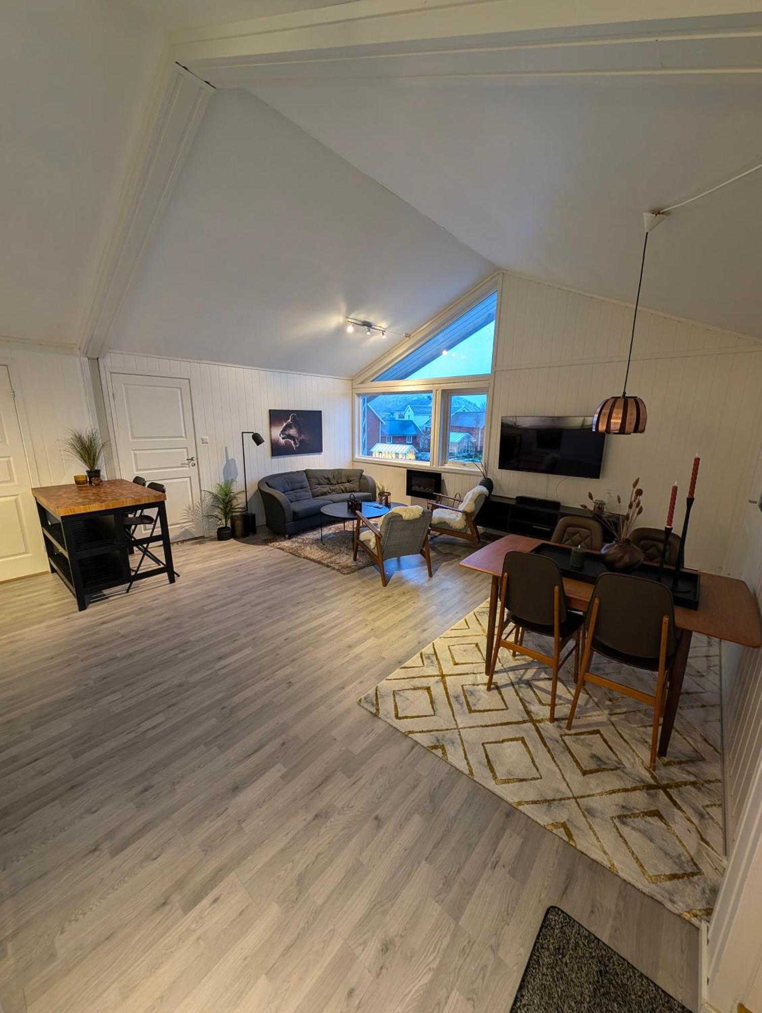 Reine City Apartment Buitenkant foto
